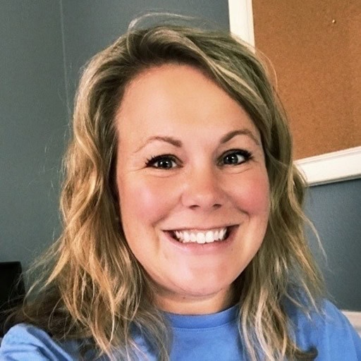 Headshot photo of Kirsten Wyatt